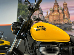 Royal Enfield Meteor 350 Fireball Yellow