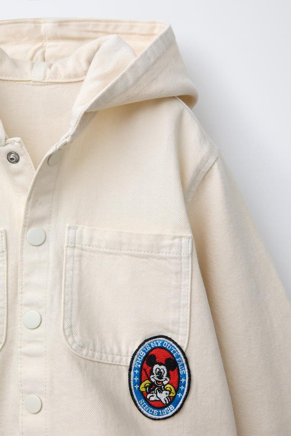 ZARA КУРТКА-РУБАШКА ИЗ ТВИЛА С НАШИВКАМИ MICKEY MOUSE © DISNEY, ЭКРЮ