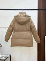 Пуховик Burberry