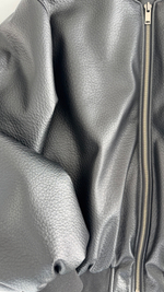 PRE-ORDER BOMBER BLACK’26