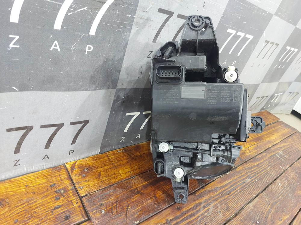 Фара левая LED Omoda C5 22-нв Б/У Оригинал 605000530AA