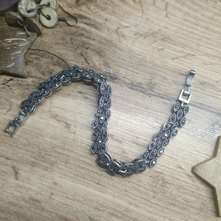 Браслет Vogue 2 Лепесток в 3 ряда стразы графитовые металл серебристый