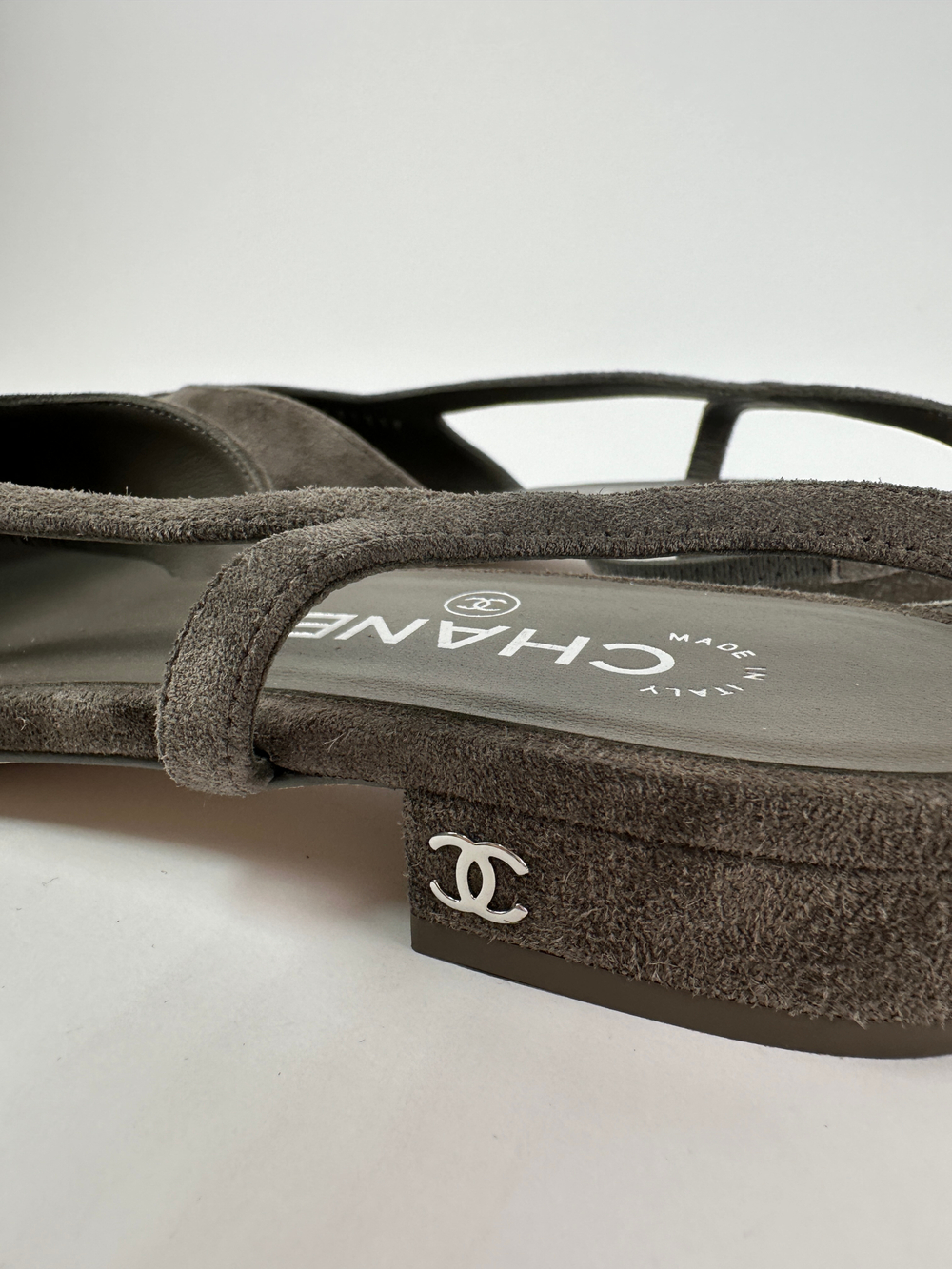 Слингбэки Chanel