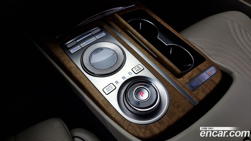 Genesis G80 (RG3) Бензин 3.5 Turbo AWD (08.2021)