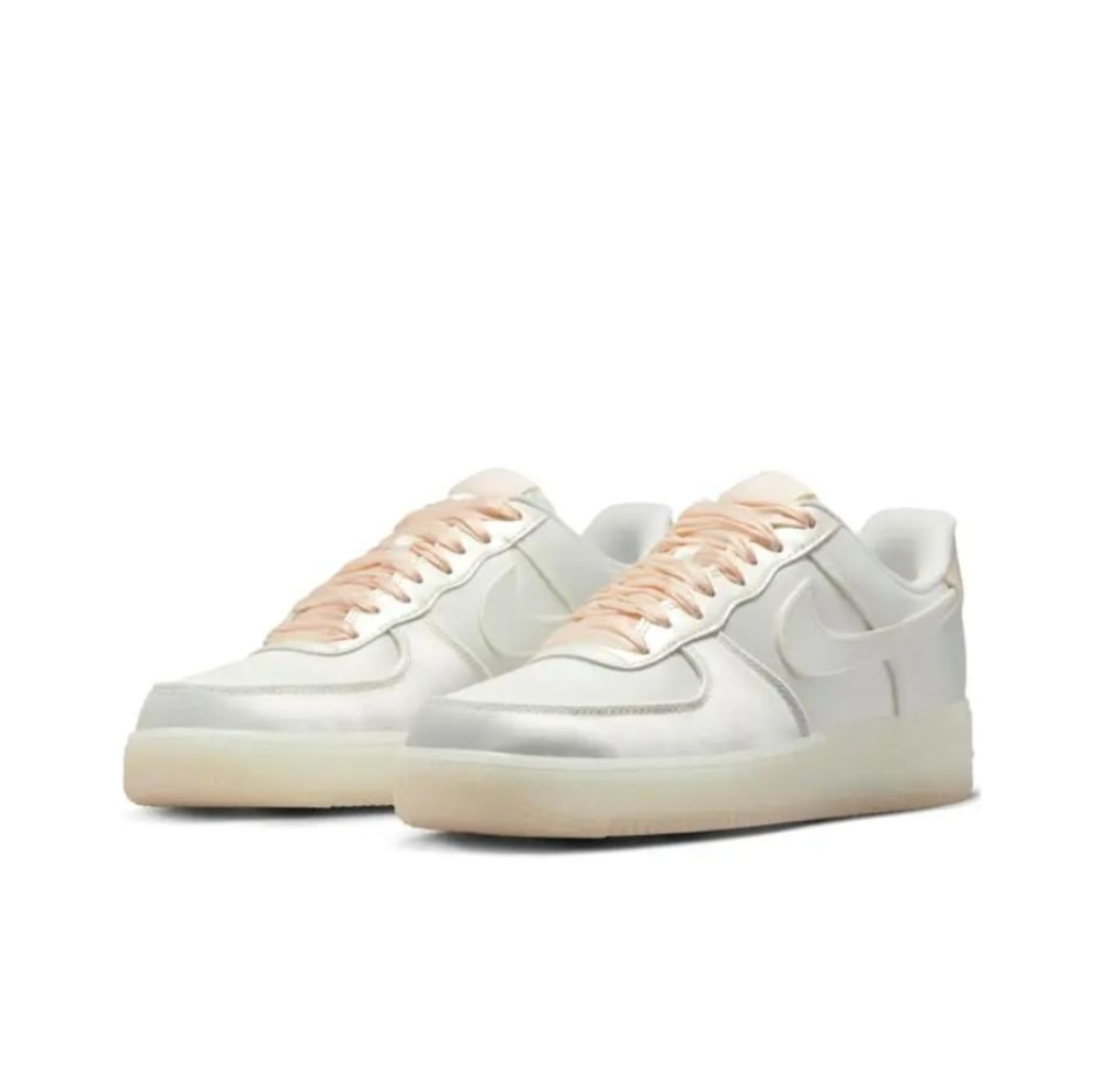 Женские кроссовки Nike Air Force 1 '07 LV8 'Sail Barely Orange' HQ3762-133