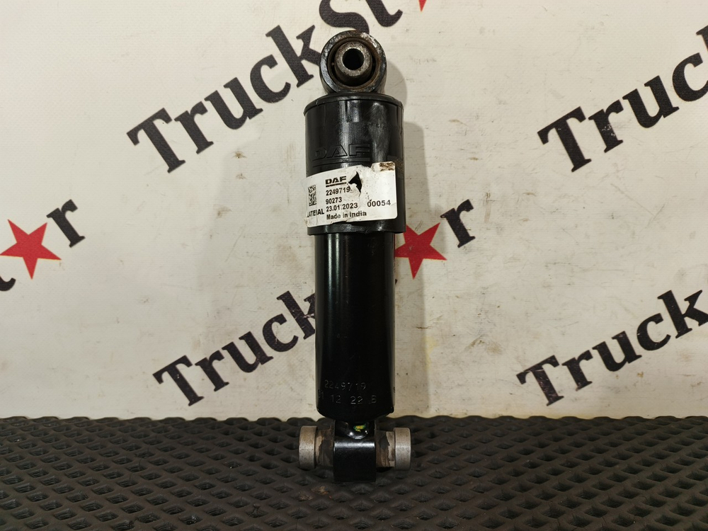 Амортизатор кабины горизонтальный 2023г.