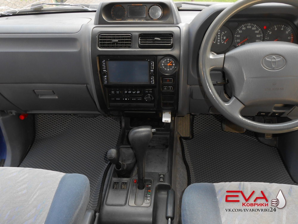 Toyota Land Cruiser Prado 2 поколение J90 (05.1996 - 08.2002) правый руль, 3 двери