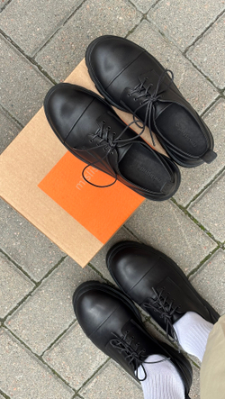 Dr.B black gloss