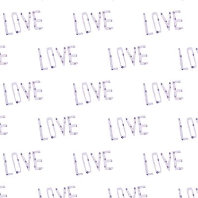 Надпись LOVE (любовь) на белом фоне