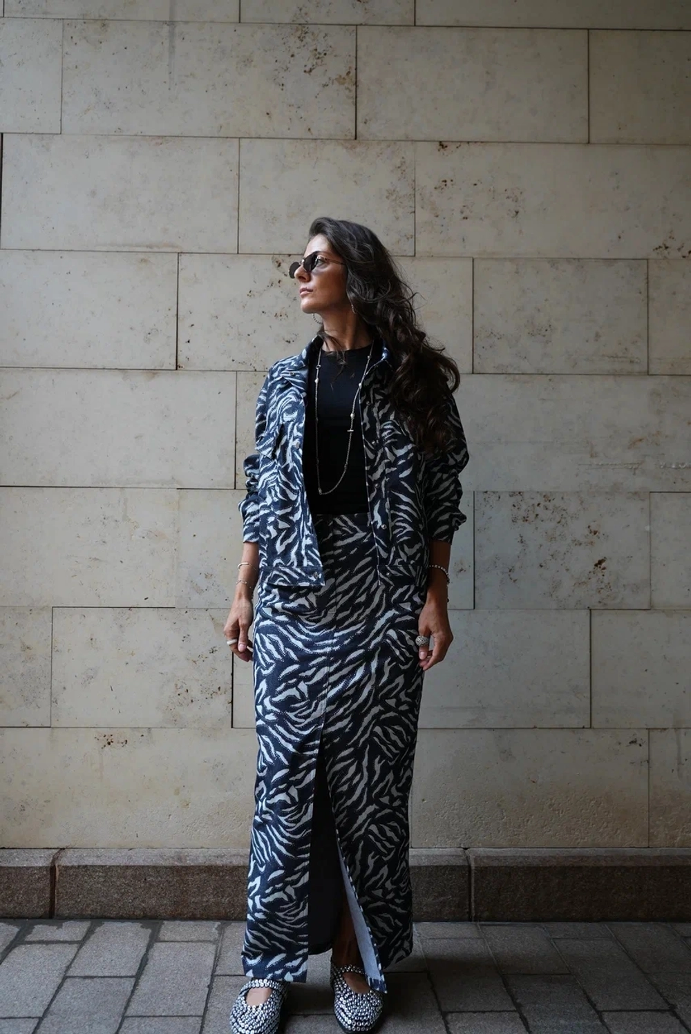 Джинсовая куртка зебра