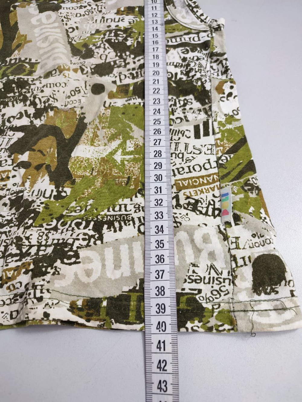 Майка  с капюшоном на 3/4 года