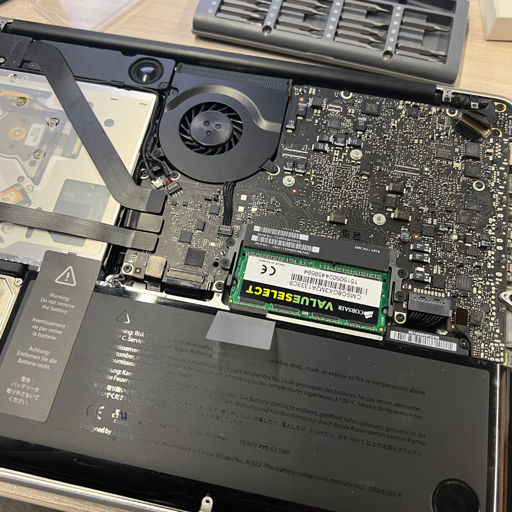 Ноутбук MacBook Pro A1278, 13 дюймов, 2011 год, 2-х ядерный 2.3 Ghz Intel Core i5, 8 Gb, Intel HD Graphics 3000 512 Mb, HDD 320 Gb (хорошее состояние, полностью обслужен, зарядное устройство, Mac OS Ventura)