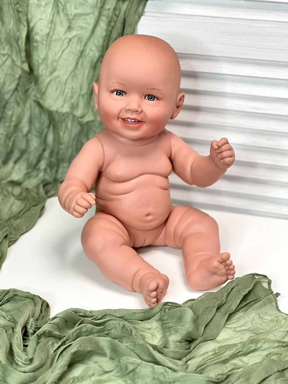 Кукла Manolo Dolls виниловая Diana 45см в пакете (8279)
