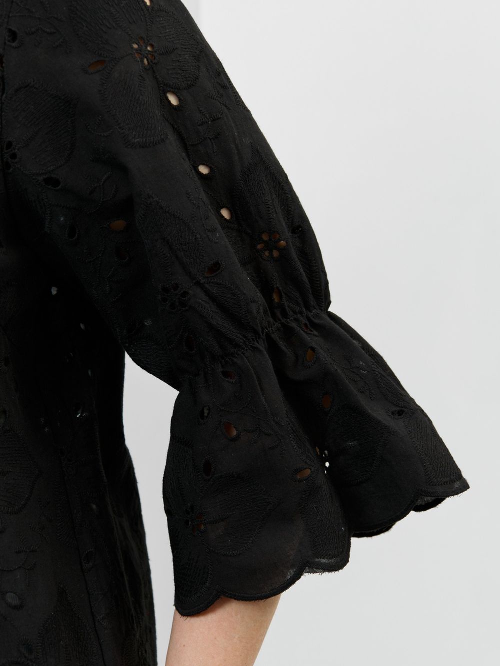 Блузка Милица-1 Виотекс ЧЕРНЫЙ-3