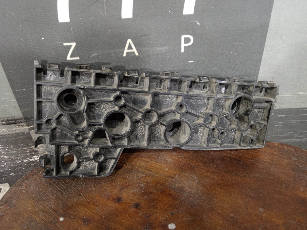 Кронштейн переднего бампера левый Haval Jolion 21-нв Б/У Оригинал 2803101XST01A