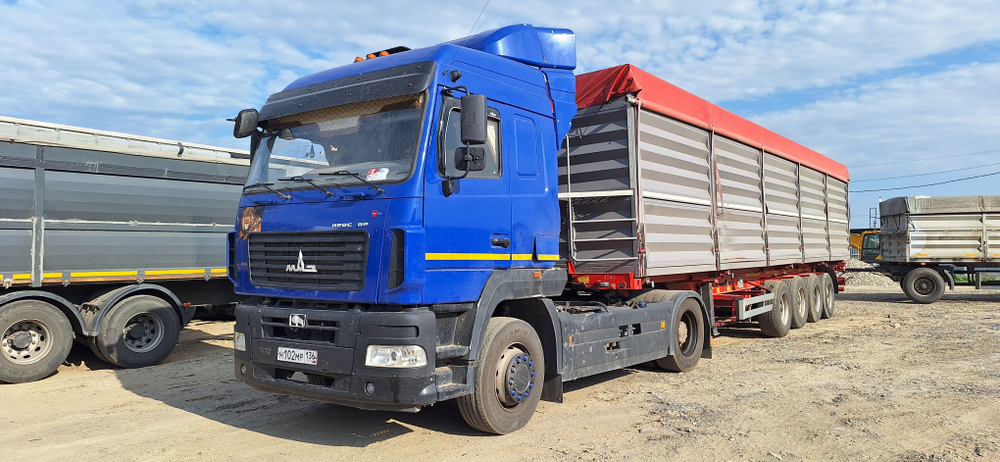 МАЗ 5440 4x2 Седельный тягач 544028-570-031 (Дизельный, 11,8 л, 428 л.с., МТ)