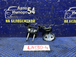 Петля двери задней правой TOYOTA HILUX SURF 1992