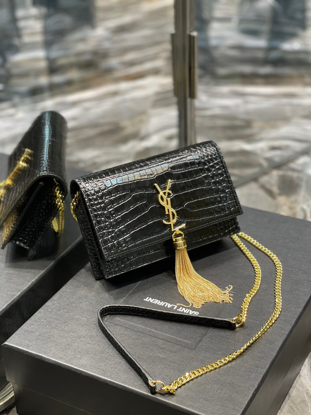 Saint Laurent Kate Chain Wallet 19 cm