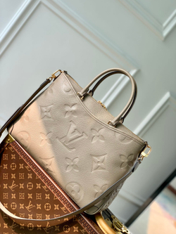 Louis Vuitton Trianon MM