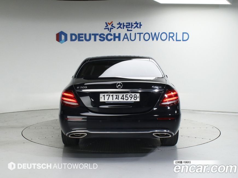 Mercedes-Benz E-Class W213 E300 4MATIC Exclusive (12.2019)
