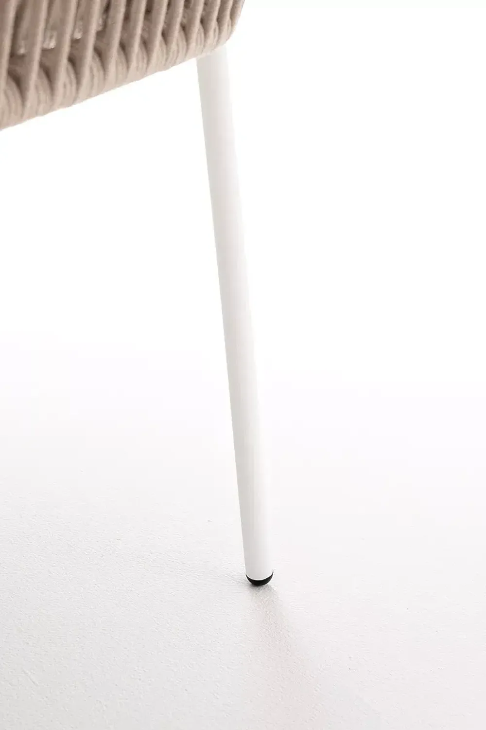 "Лион" стул плетеный из роупа, каркас из стали белый муар, роуп бежевый круглый, ткань бежевая