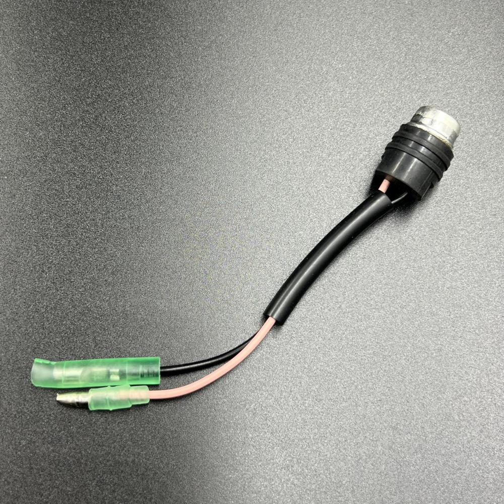 Датчик температуры двигателя Yamaha 40-250 ( 40F-01.06.00.17) (YUELANG)