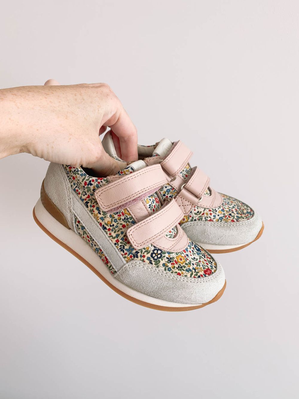 Кроссовки 10is