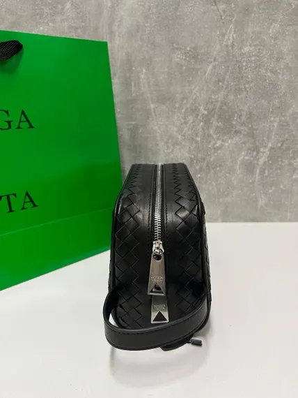 Косметичка Bottega Veneta Intrecciato черный