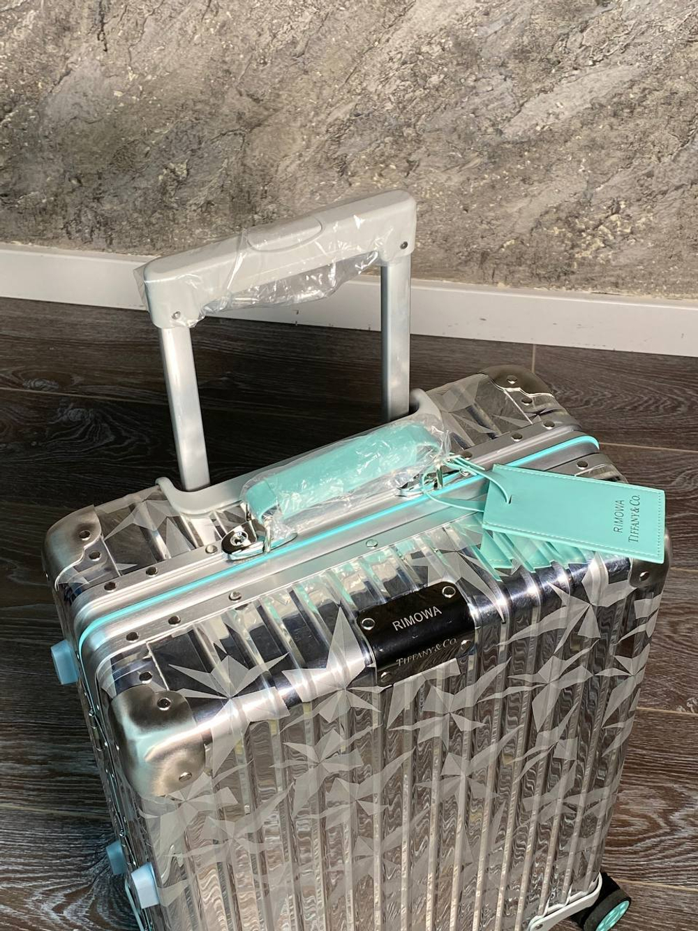 Чемодан Tiffany & Co.