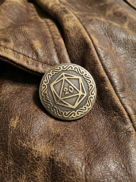 Латунная монета «D20» — двуликий жетон для решений в стиле D&D!