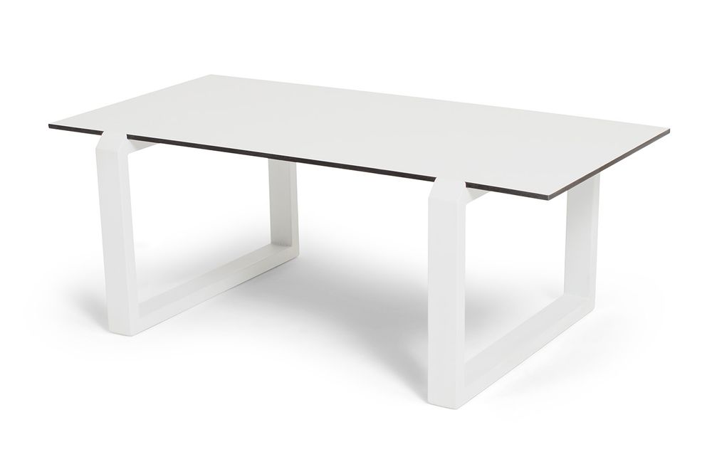 "Варадеро" журнальный стол из HPL 110х60 H43, каркас алюминий белый муар, цвет столешницы "молочный"