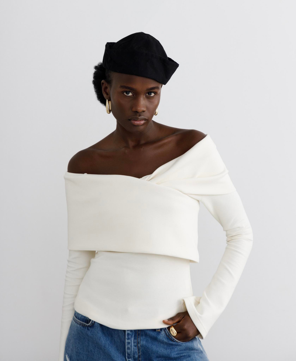 Джемпер с перекрутом