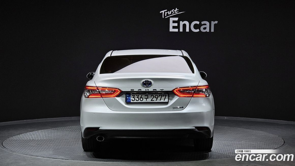 Toyota Camry (XV70) 2.5 XLE Hybrid (02.2021)