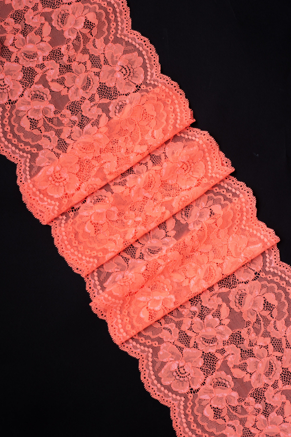 Эластичное кружево оранжевое неоновое ширина 22 см ОТРЕЗ 0,4 м