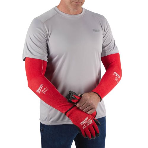 Нарукавники Milwaukee с уровнем сопротивления порезам 45 см