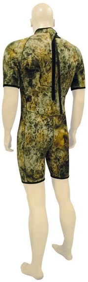 Короткий гидрокостюм для подводной охоты Free-Sub Hunter Shorty With Chest Pad 3 мм