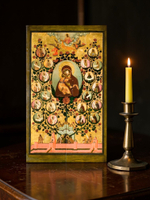 Необычная икона Богородицы