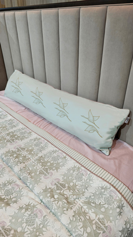 Длинная подушка "Журавлиный ключ"