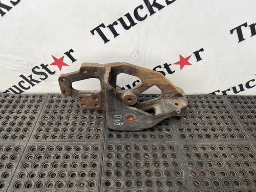 Кронштейн рессоры передней правый