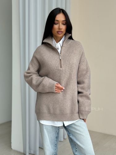 Свитер в цвете капучино на молнии