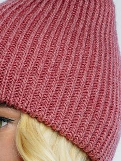 Шапка вязаная "Fishka" Брусника