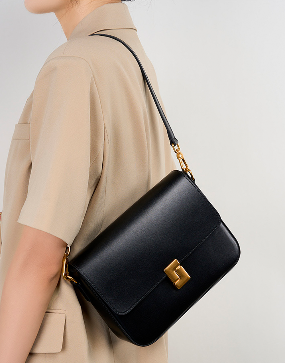 Сумка на плечо XOXO LEGENDS КРОН | Черный