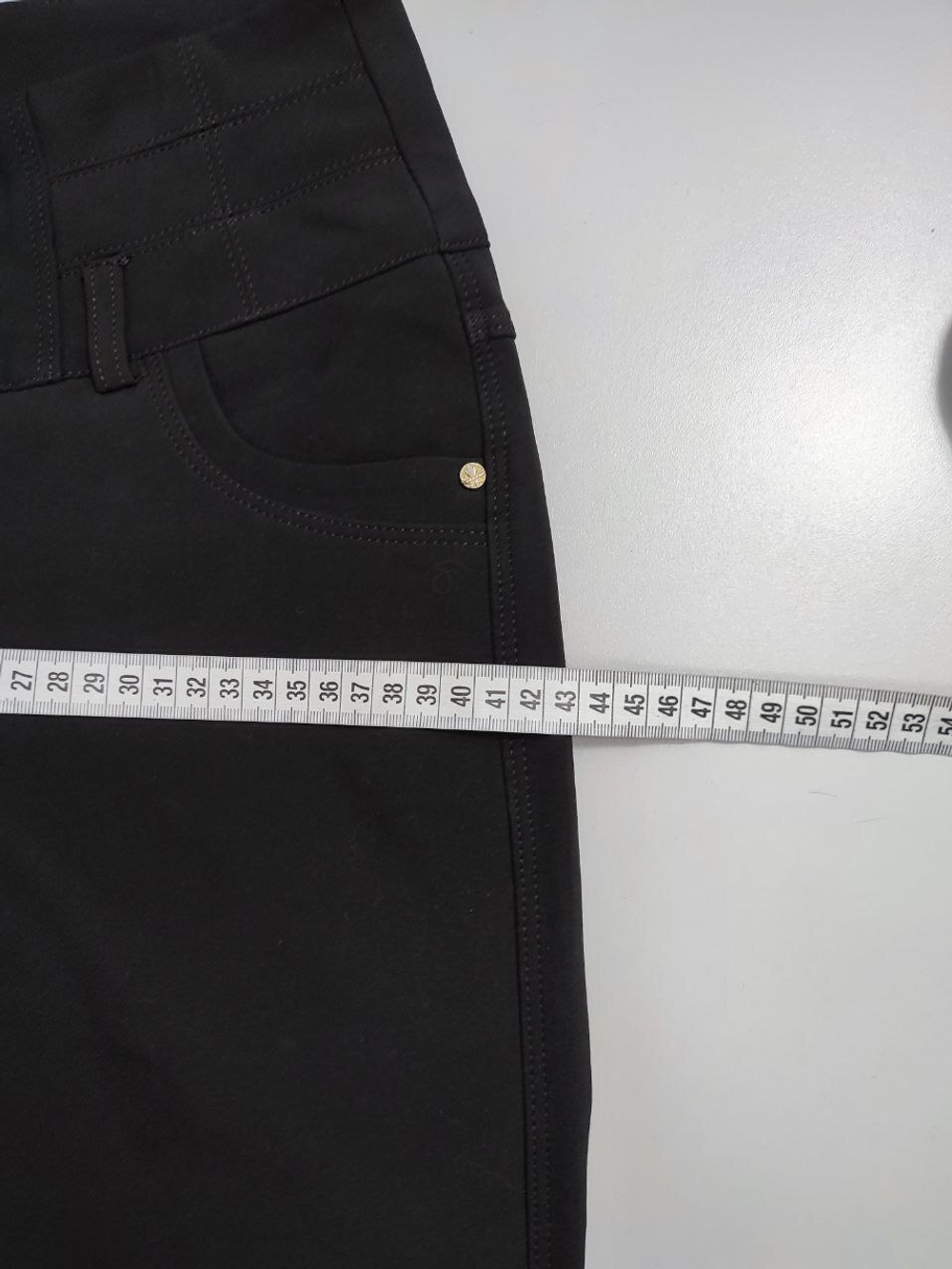 Брюки Изящная-роза черные 38 размер