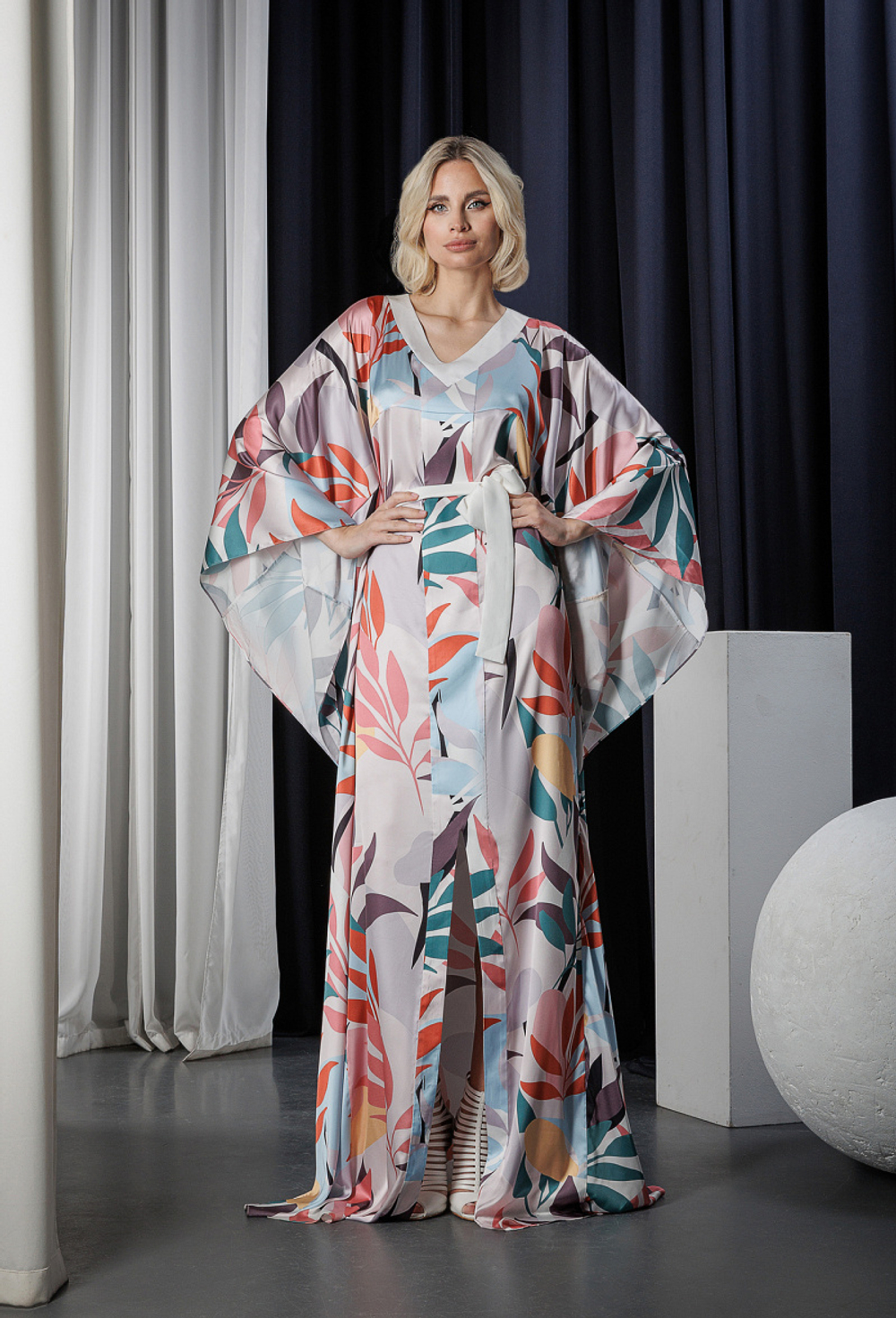 Платье-халат свободного кроя в стиле "кимоно" 17-01-24 SS