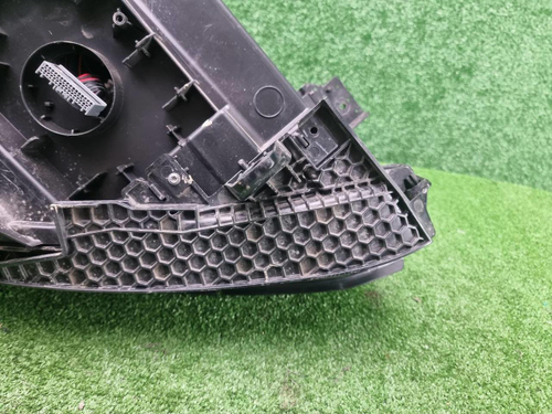 Фара левая Geely Tugella (2019-2024) LED