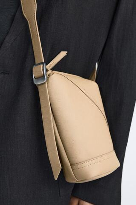 ZARA МИНИ-СУМКА ГЕОМЕТРИЧЕСКОЙ ФОРМЫ,  РЫЖЕВАТО-КОРИЧНЕВЫЙ
