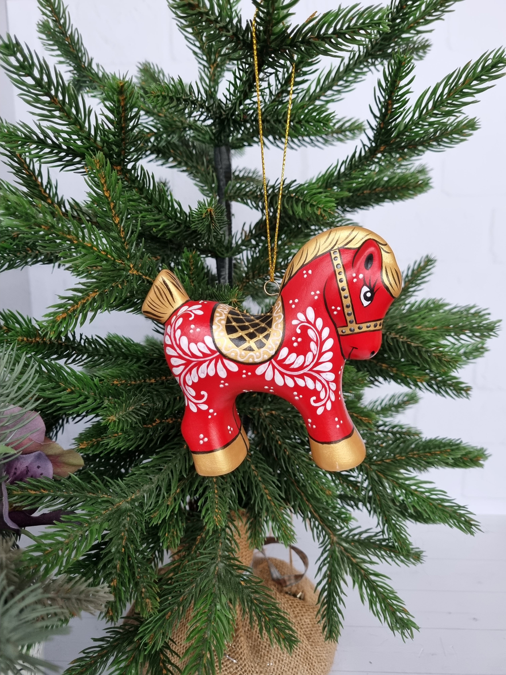 Конь-Огонь ёлочная игрушка из фарфора