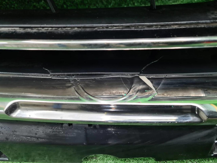 Решетка радиатора Geely Atlas Pro (2021-н.в.)