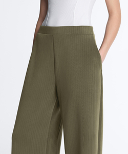 OYSHO Прямые полосатые брюки с мягкой на ощупь модальной тканью. хаки