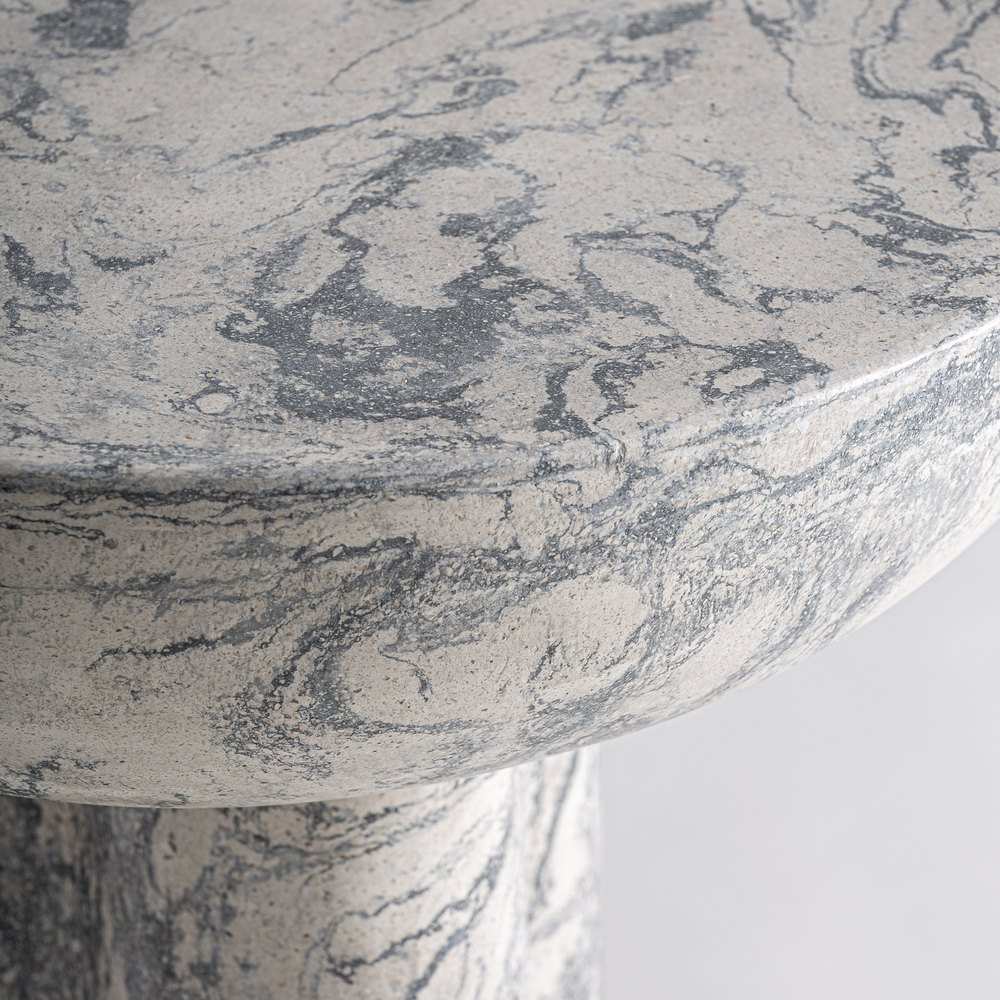 Приставной столик HOLTUM